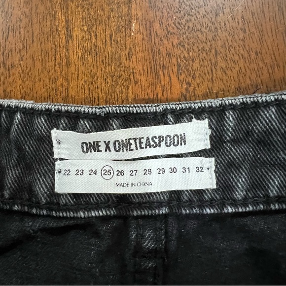 One Teaspoon High Waist Bandit Shorts Size 25 - Picture 4 of 9